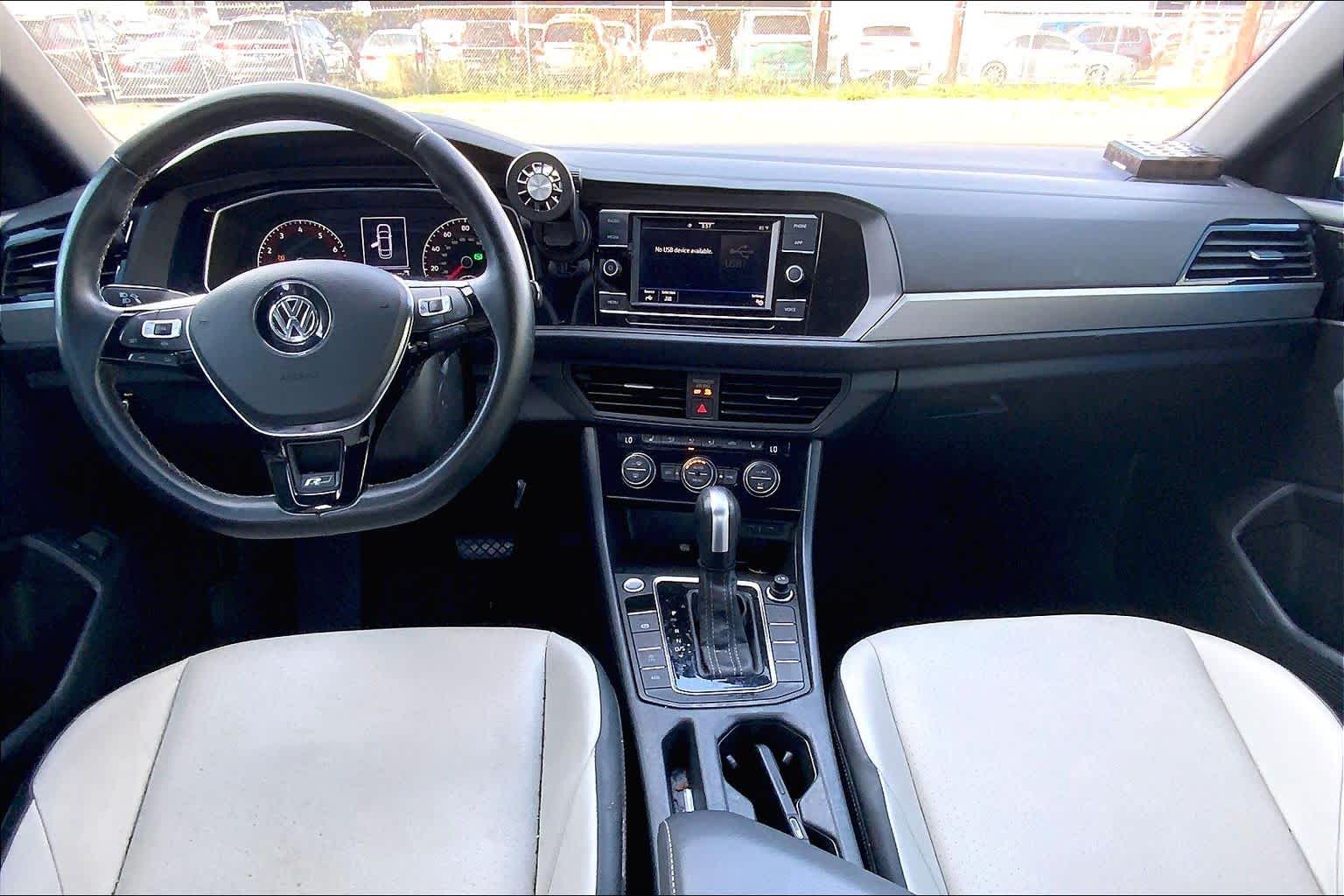 Thumbnail: 2021 Volkswagen Jetta - 9