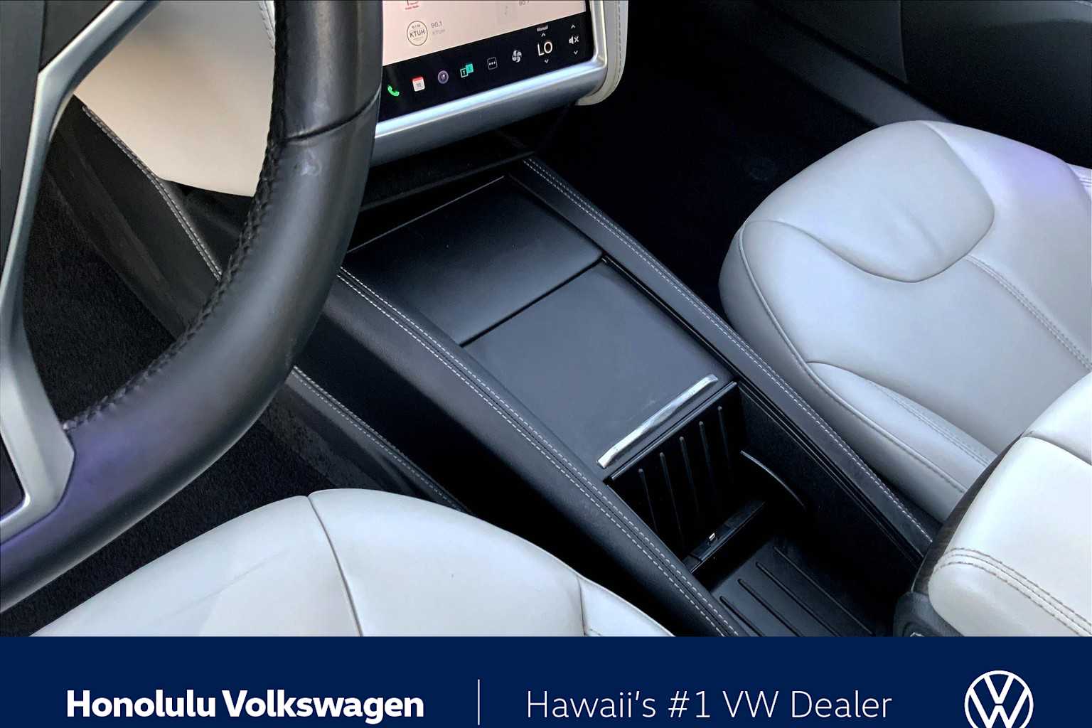 Thumbnail: 2014 Tesla Model S - 15