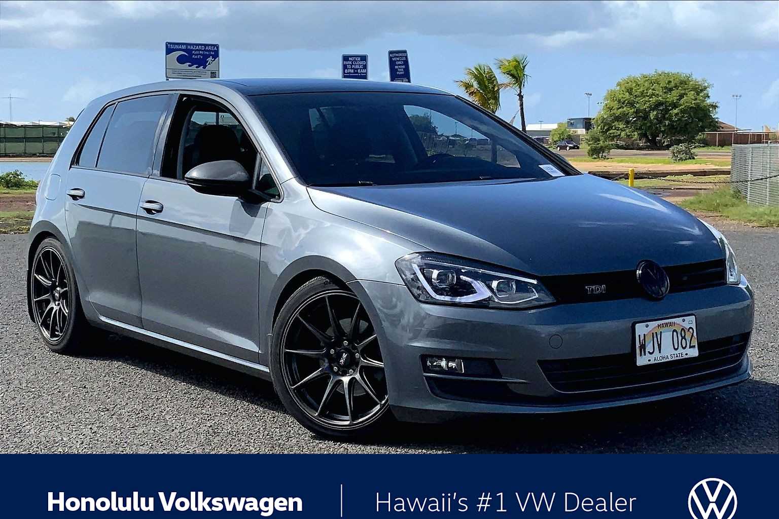 Thumbnail: 2015 Volkswagen Golf - 20