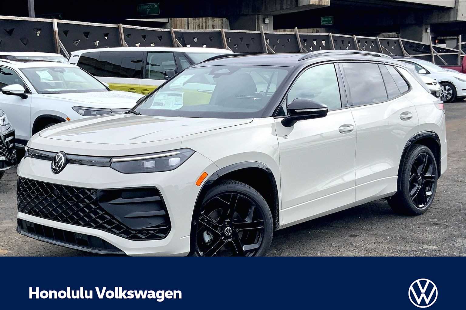 Thumbnail: 2026 Volkswagen Tiguan - 1