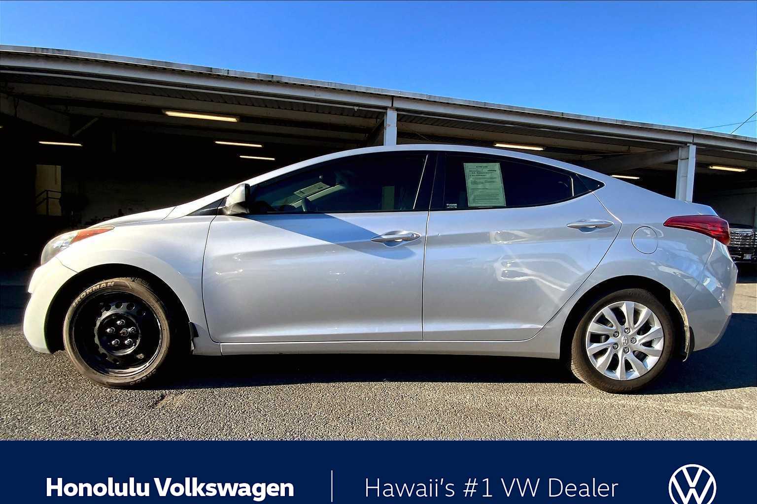 Thumbnail: 2013 Hyundai Elantra - 4