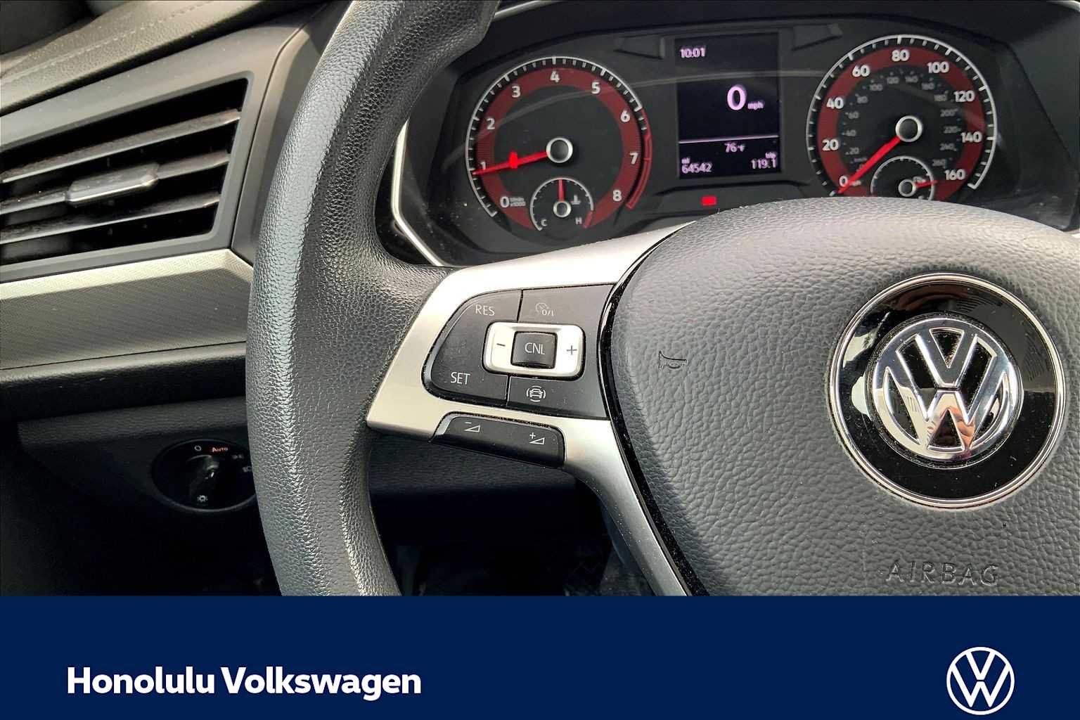 Thumbnail: 2019 Volkswagen Jetta - 24