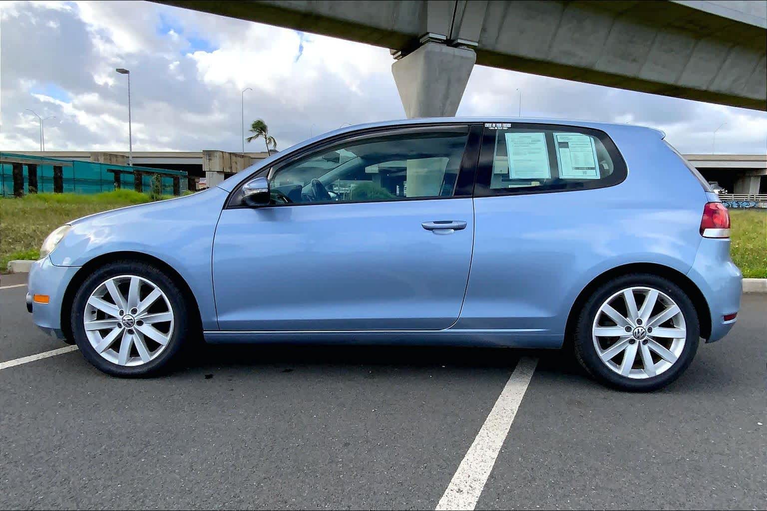 Thumbnail: 2011 Volkswagen Golf - 3