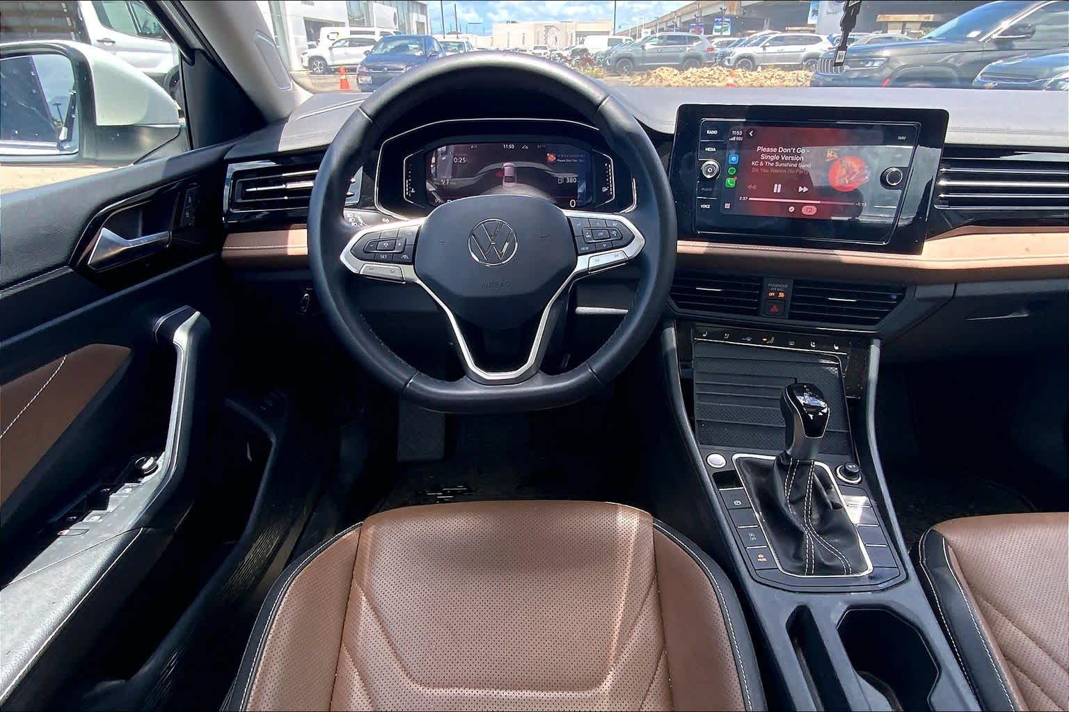 Thumbnail: 2017 Volkswagen Jetta - 14