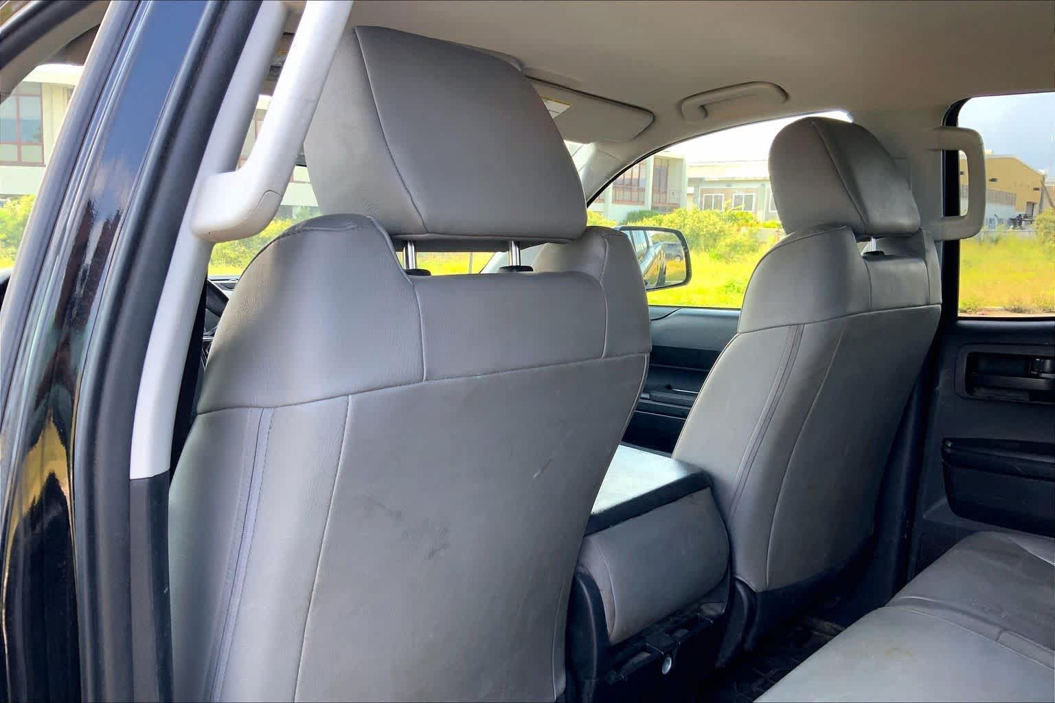 Thumbnail: 2019 Toyota Tundra - 11