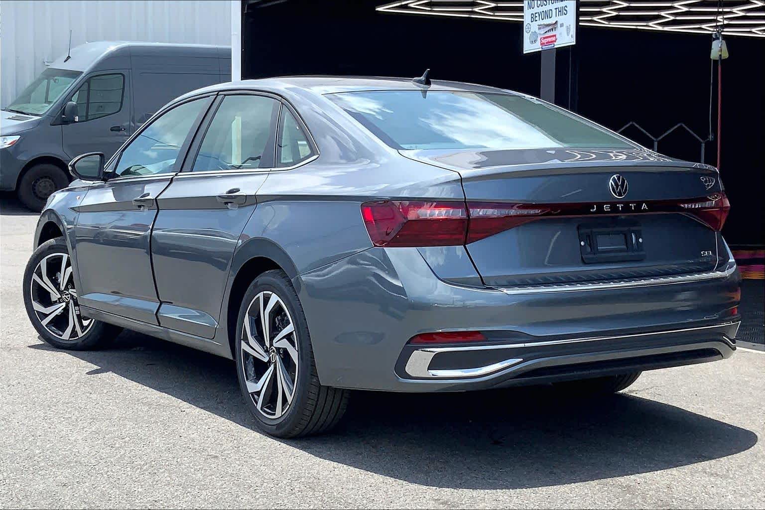 Thumbnail: 2026 Volkswagen Jetta - 4