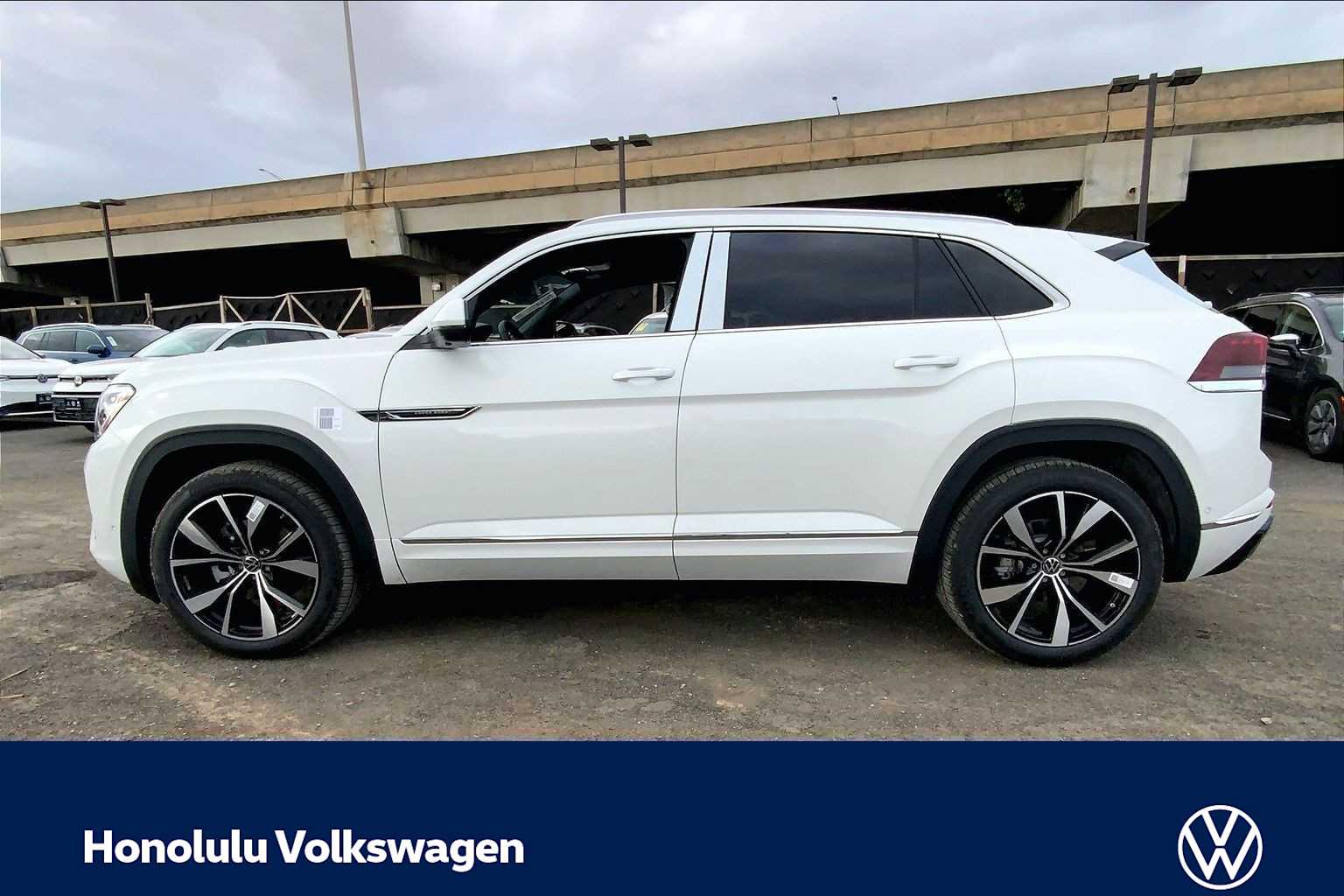 Thumbnail: 2026 Volkswagen Atlas - 3