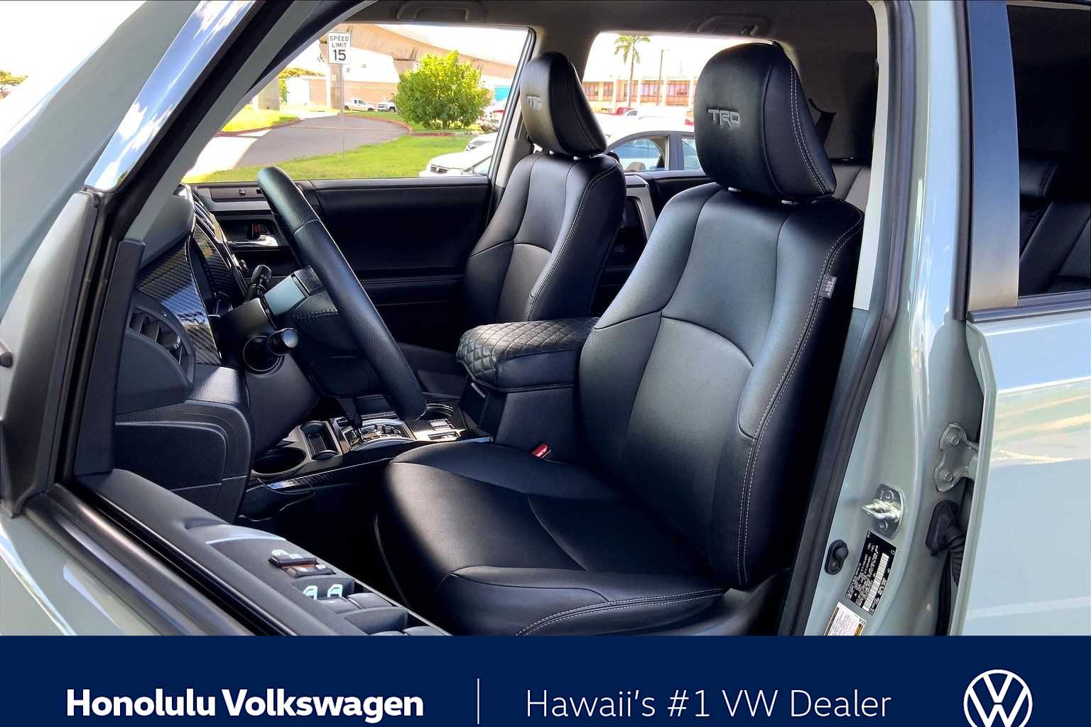 Thumbnail: 2023 Toyota 4Runner - 10