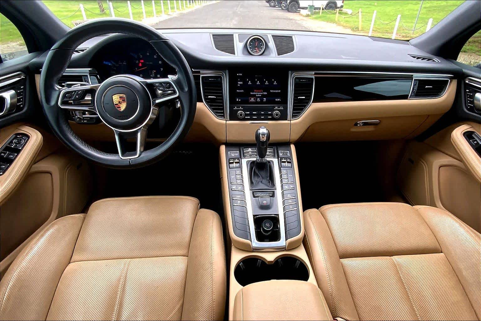 Thumbnail: 2018 Porsche Macan - 10