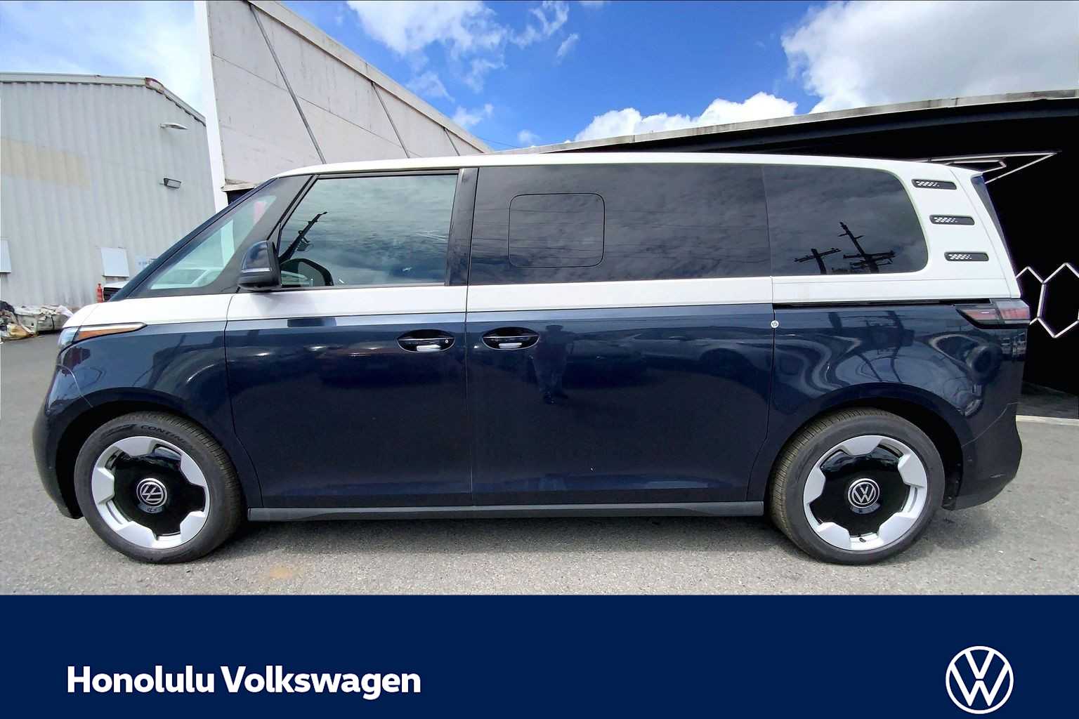 Thumbnail: 2025 Volkswagen ID.Buzz - 3