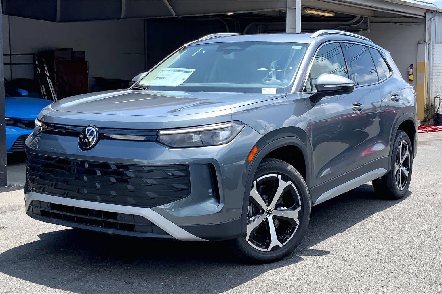 Thumbnail: 2026 Volkswagen Tiguan - 1