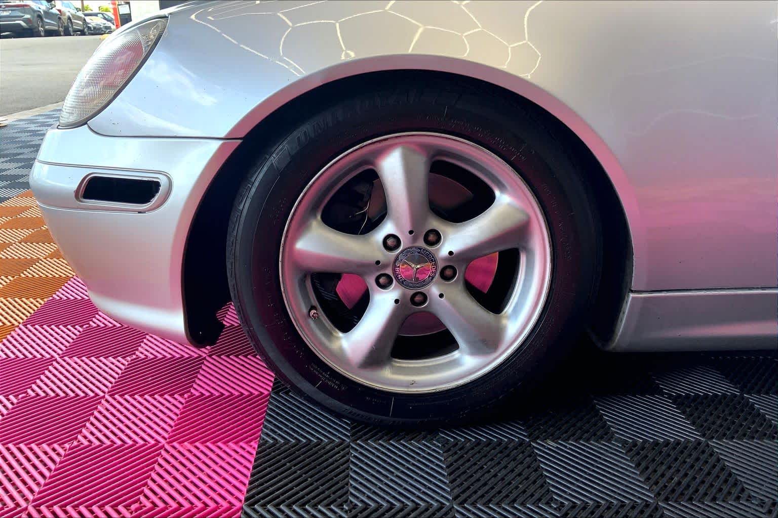 Thumbnail: 2001 Mercedes-Benz SLK - 8