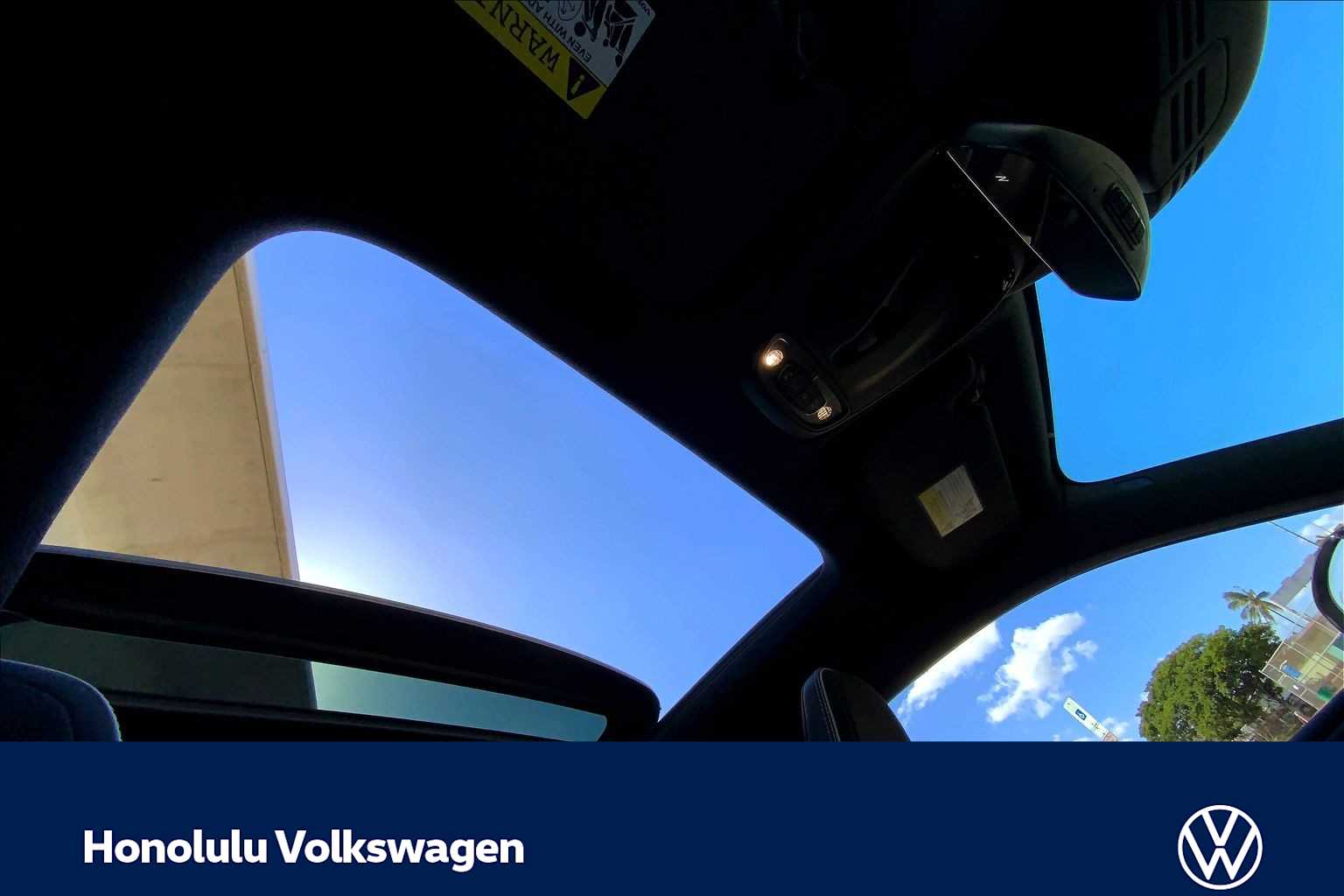 Thumbnail: 2019 Volvo XC40 - 29