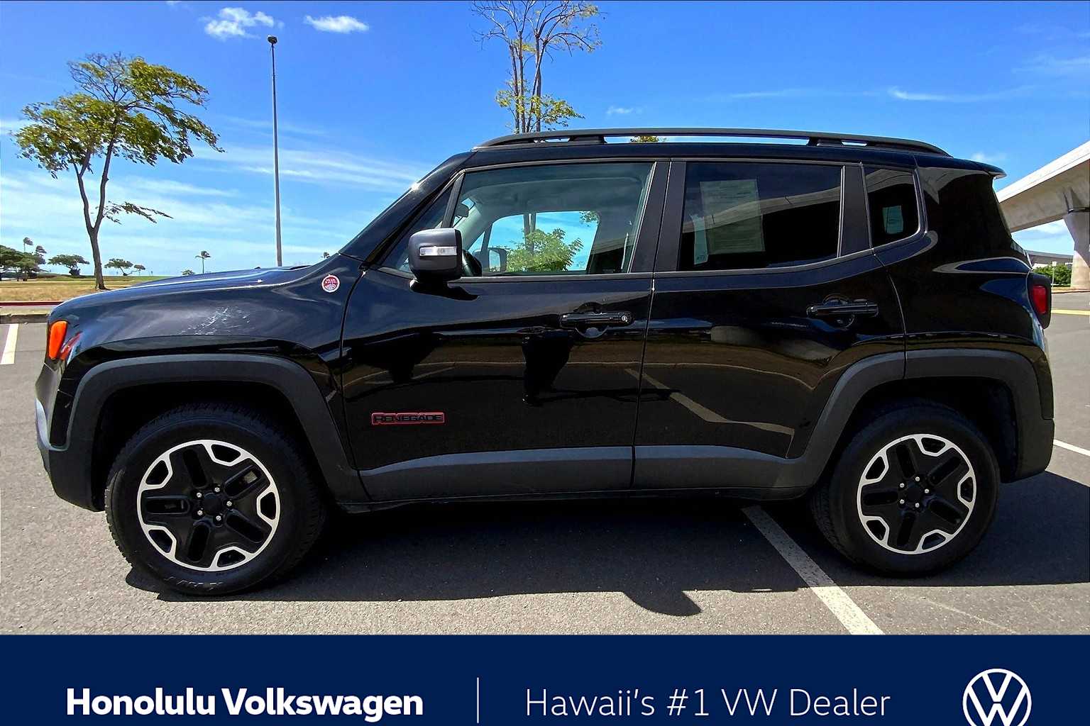 2016 Jeep Renegade Trailhawk photo 3
