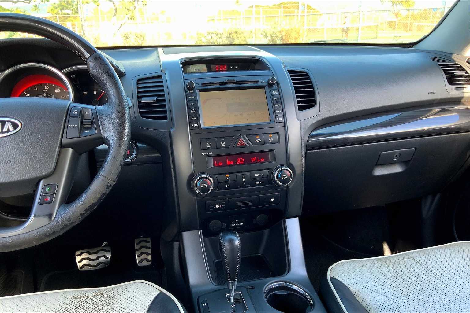2012 Kia Sorento SX 14