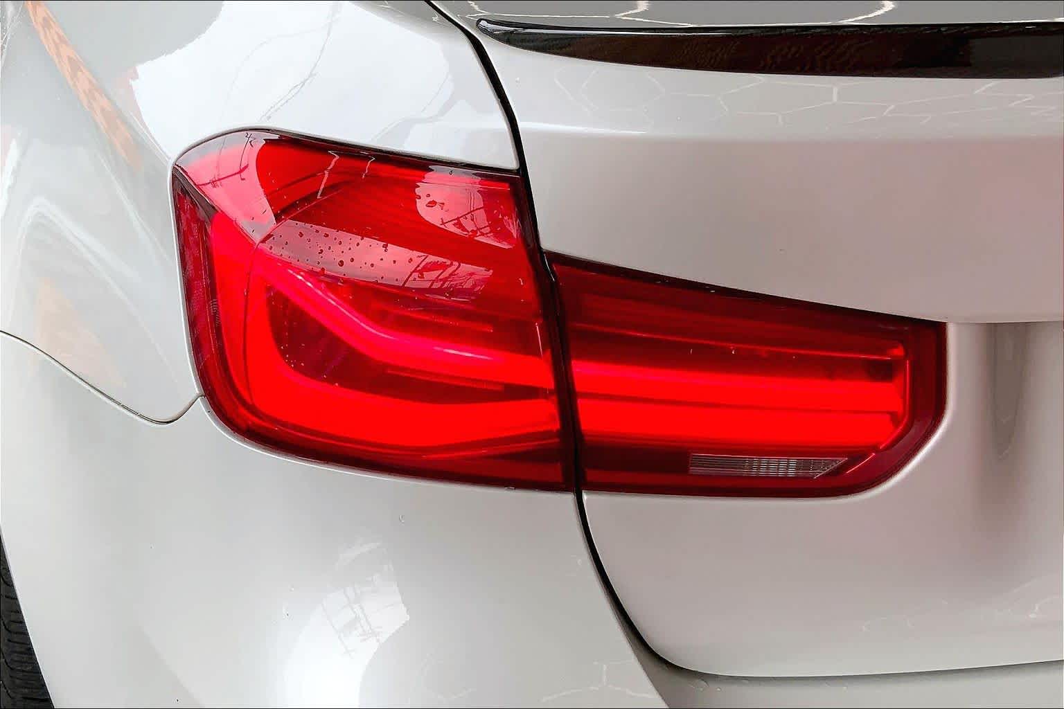 Thumbnail: 2018 BMW M3 - 32