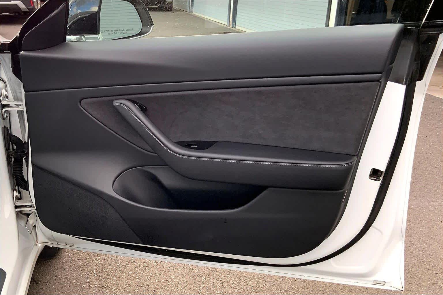 Thumbnail: 2020 Tesla Model 3 - 28
