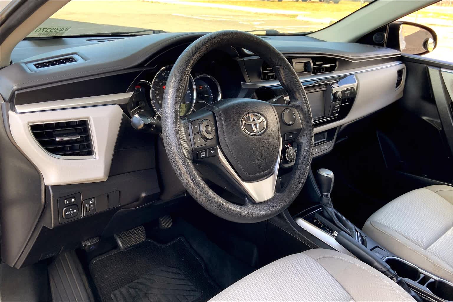 Used 2016 Toyota Corolla LE with VIN 5YFBURHEXGP439370 for sale in Honolulu, HI