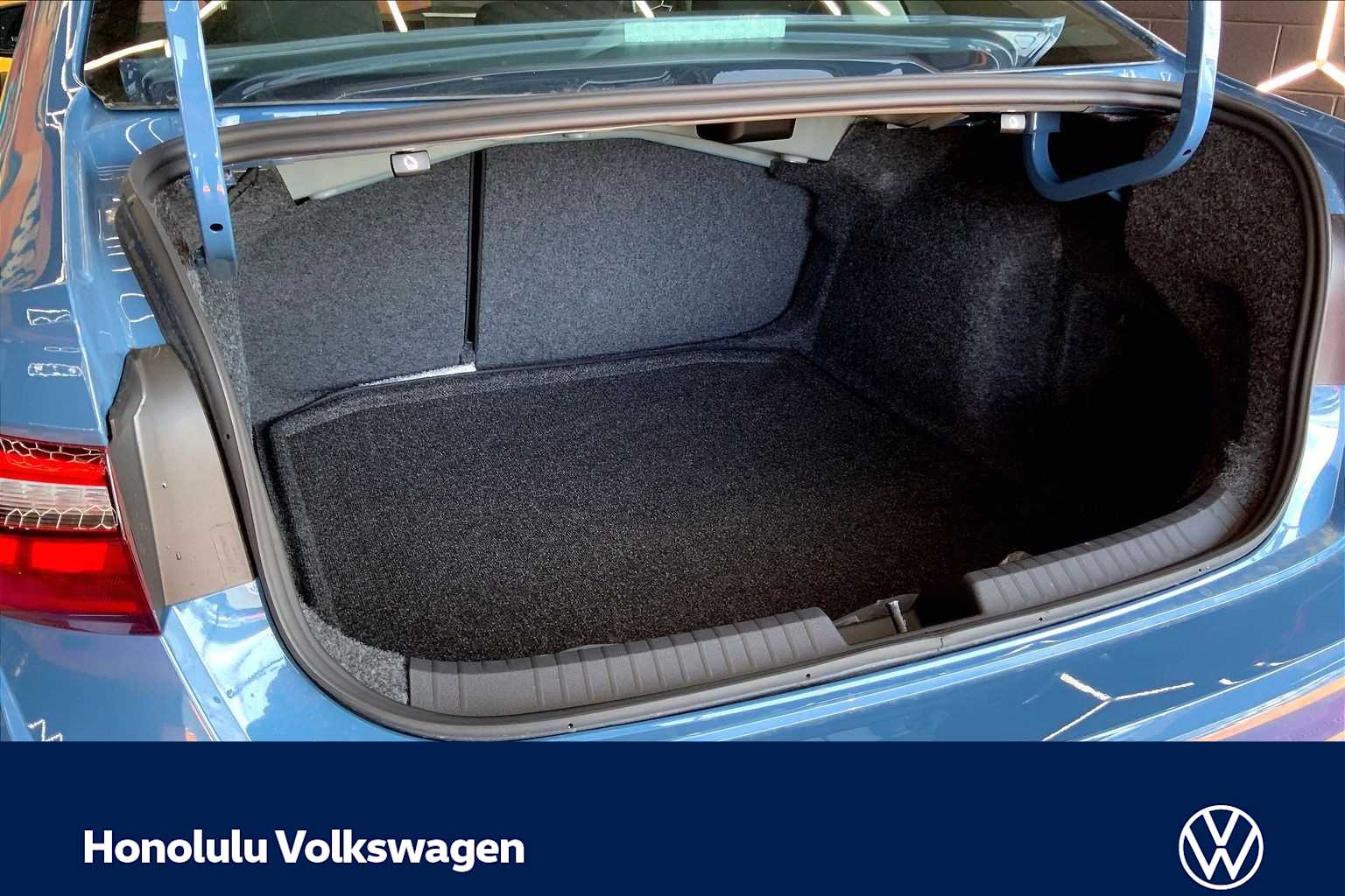 Thumbnail: 2026 Volkswagen Jetta - 19