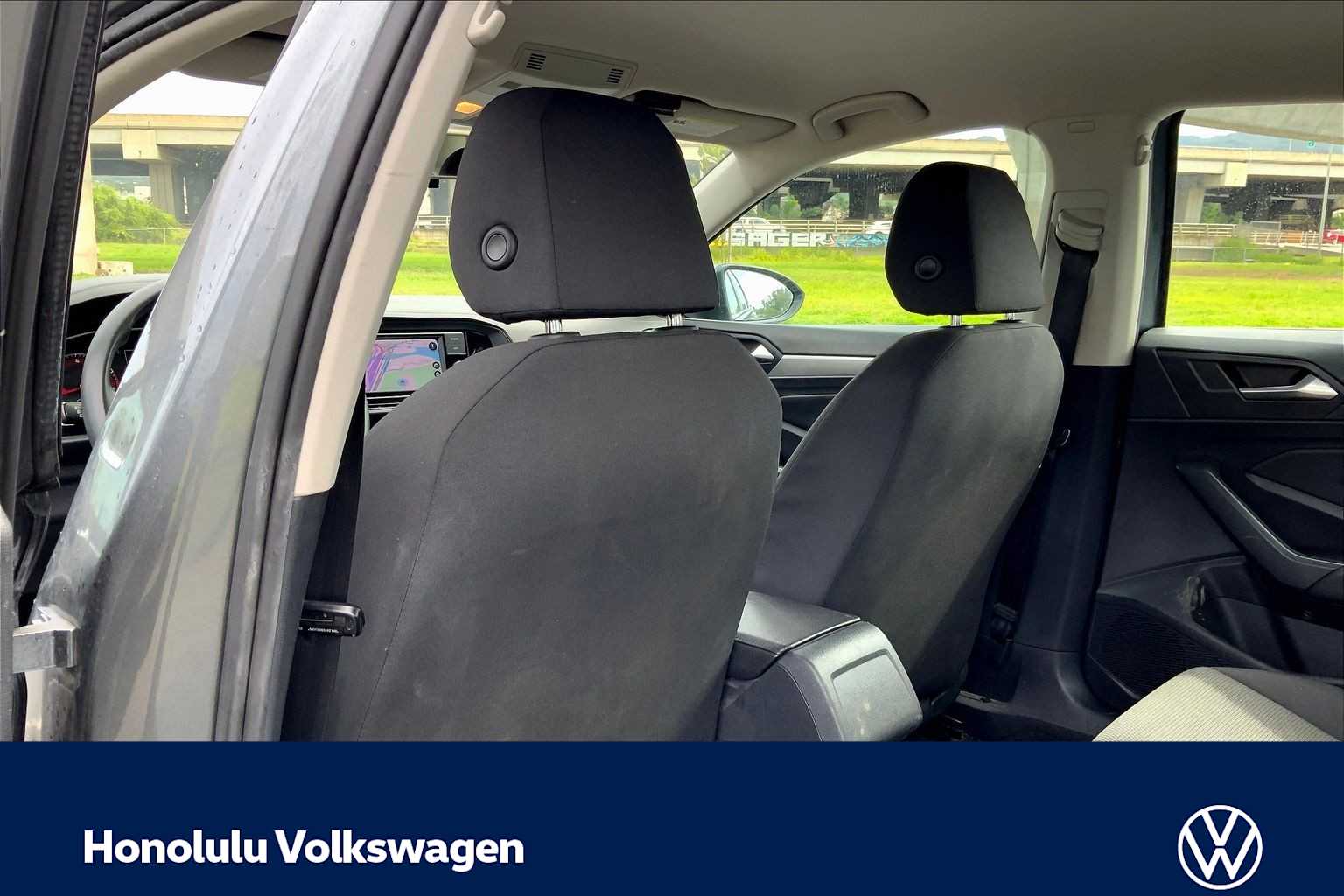 Thumbnail: 2019 Volkswagen Jetta - 12