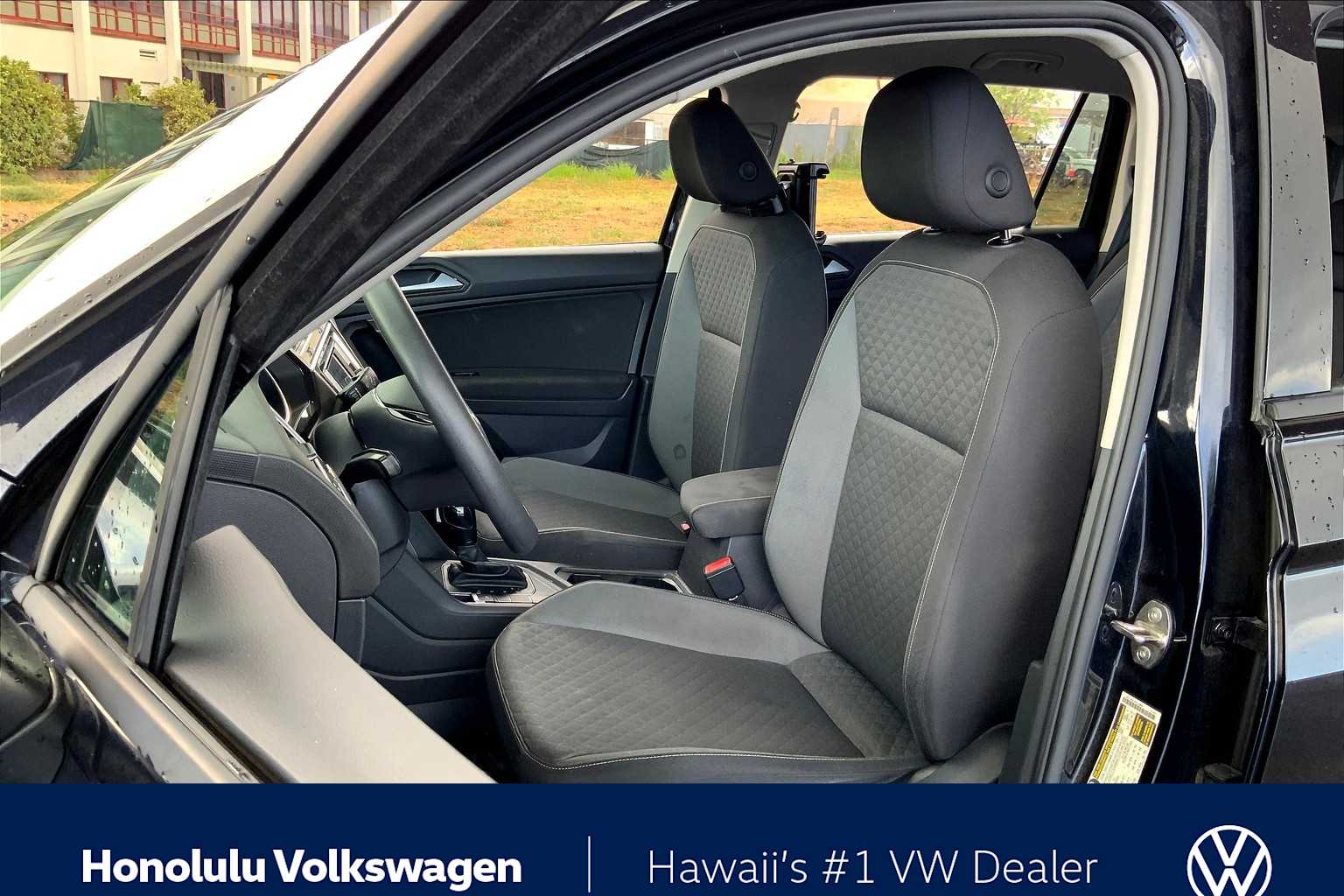 Thumbnail: 2021 Volkswagen Tiguan - 10