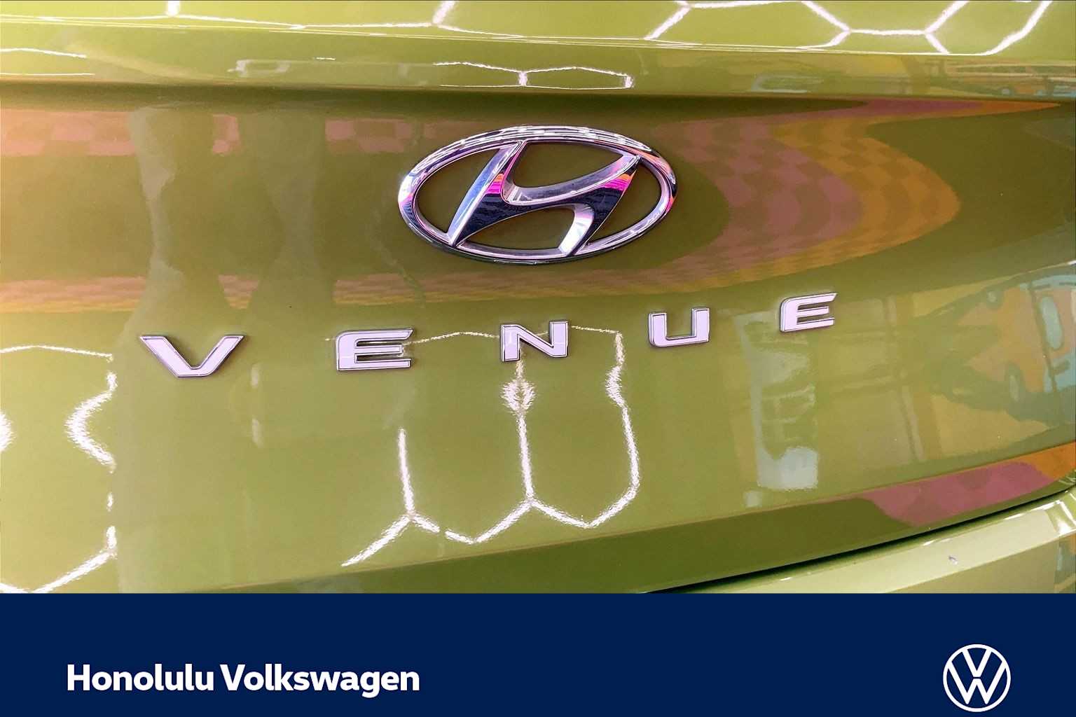 Thumbnail: 2022 Hyundai Venue - 7