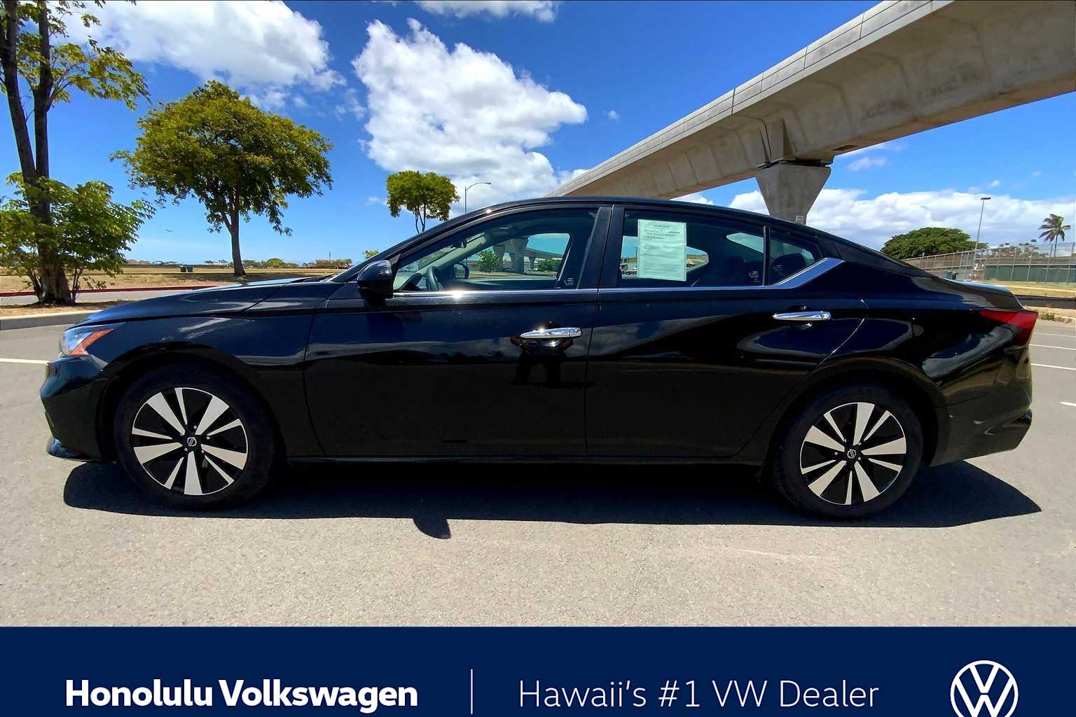 Thumbnail: 2022 Nissan Altima - 3