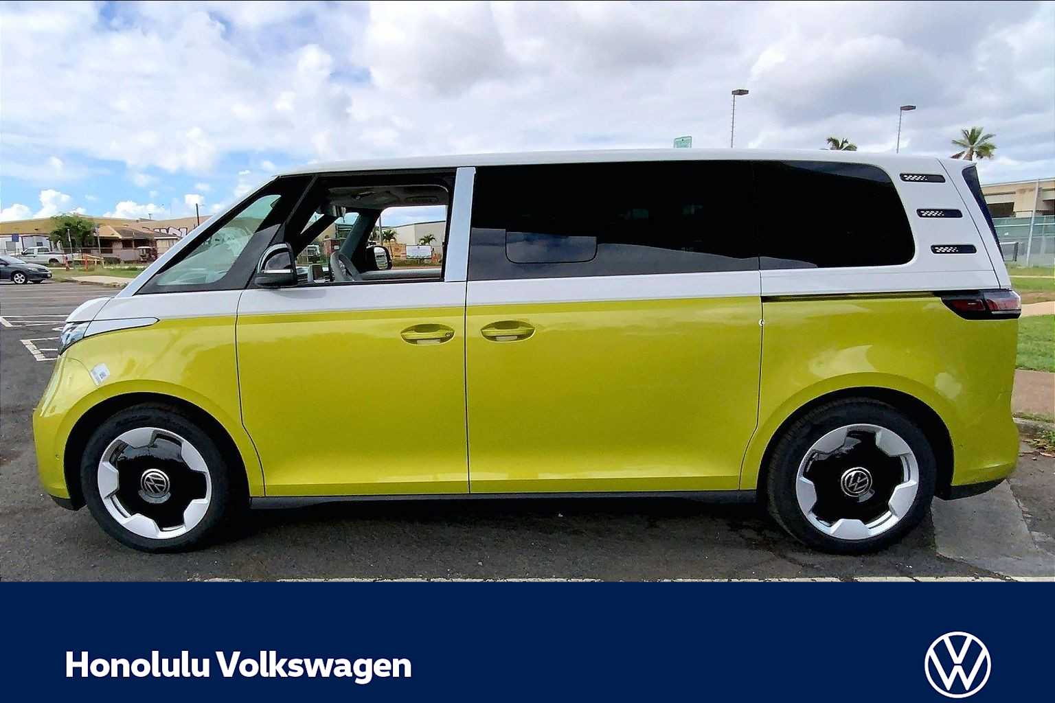 Thumbnail: 2025 Volkswagen ID.Buzz - 3