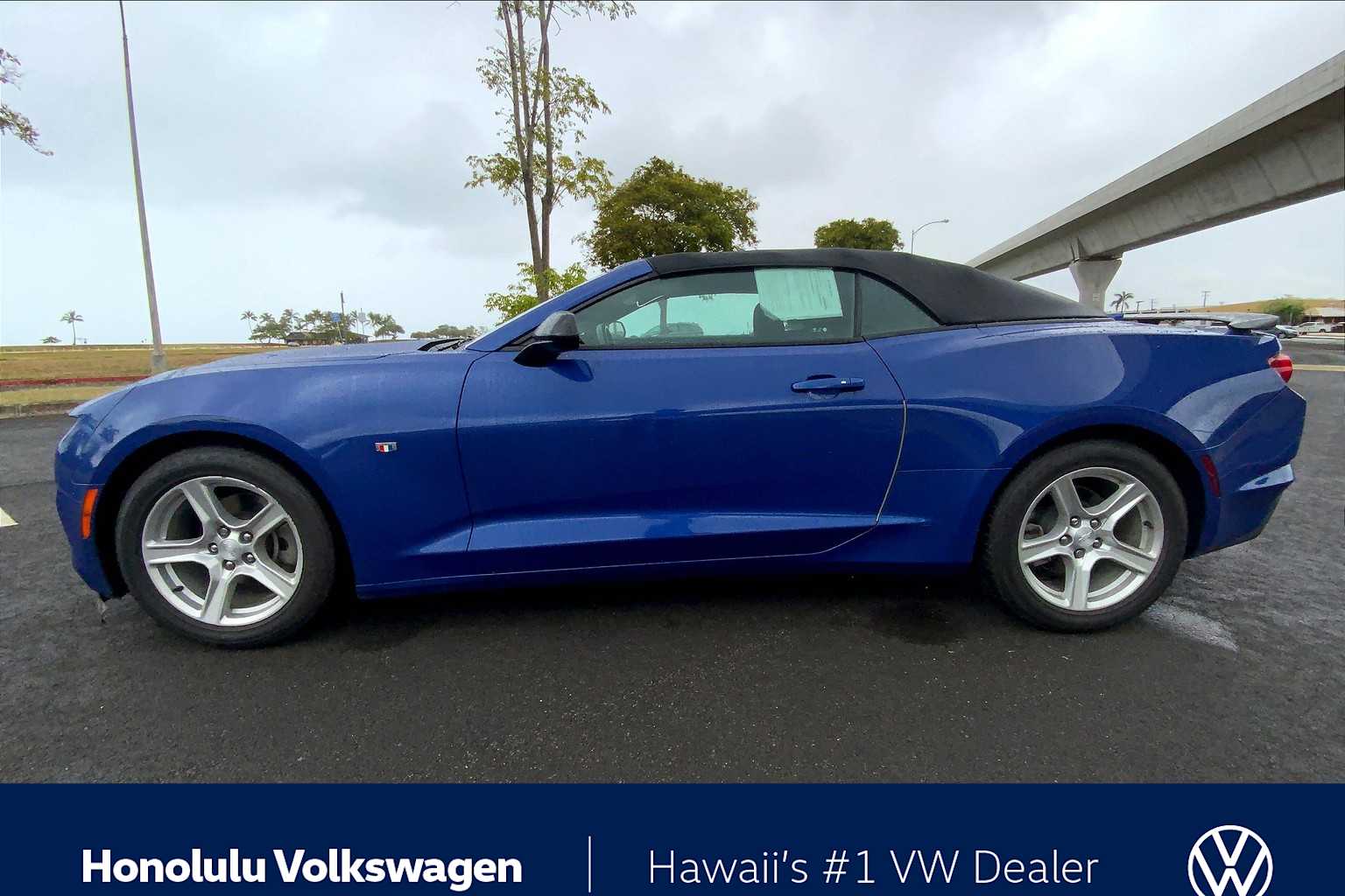 2023 Chevrolet Camaro 1LT photo 3