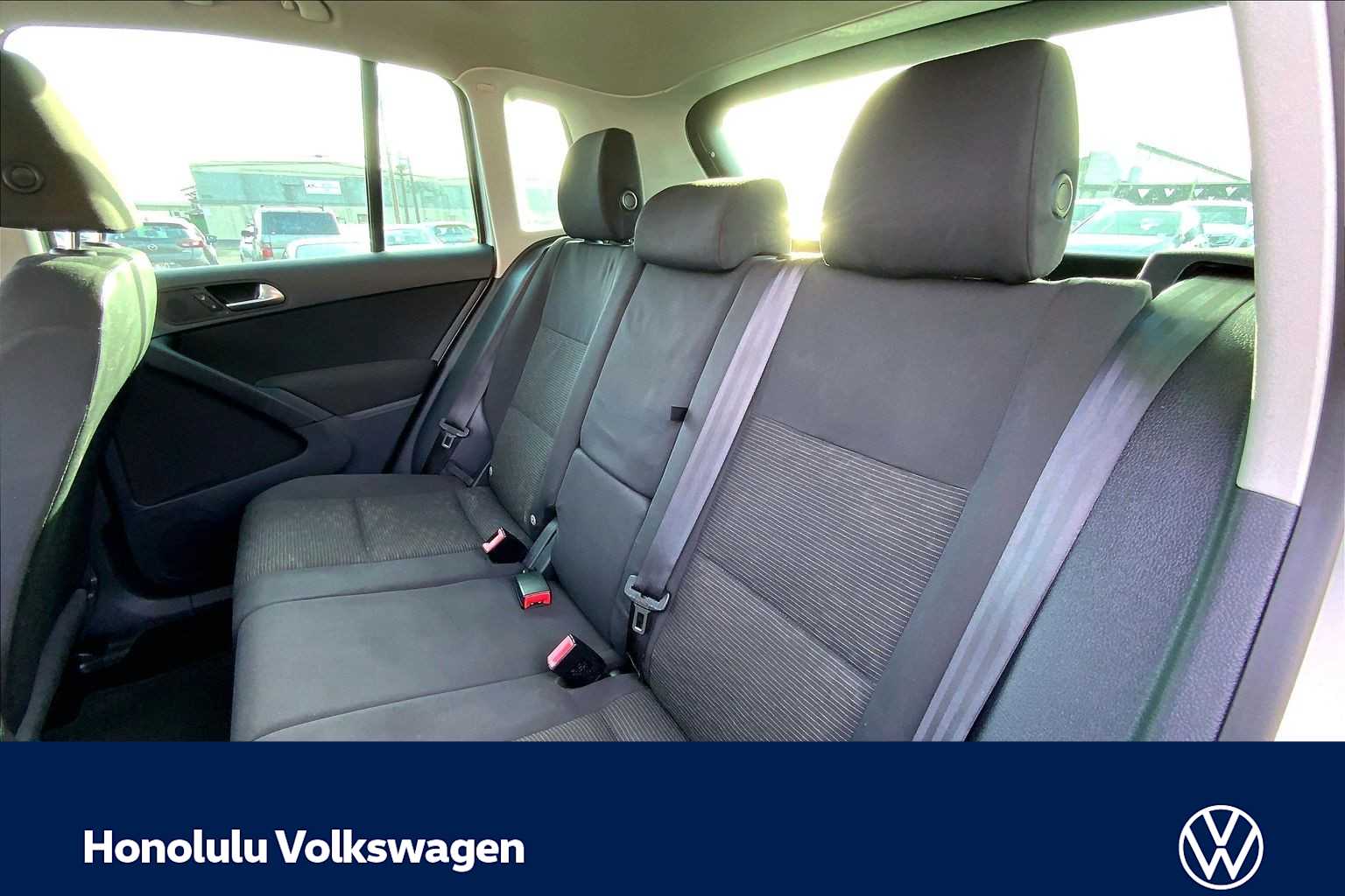 Thumbnail: 2013 Volkswagen Tiguan - 27