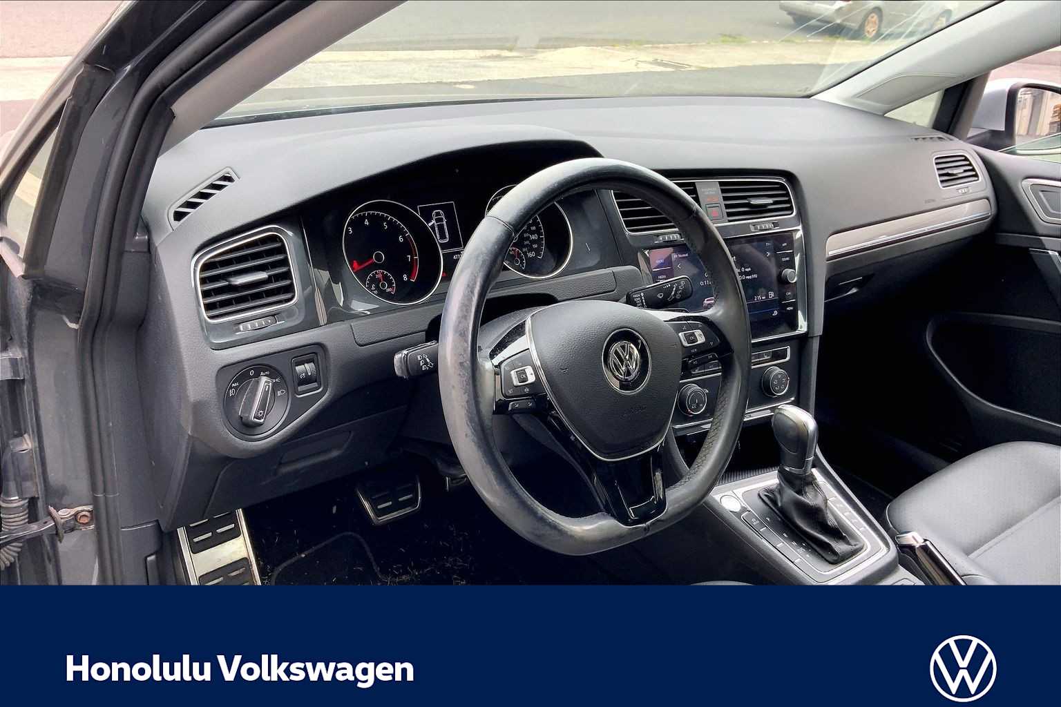 Thumbnail: 2019 Volkswagen Golf - 2