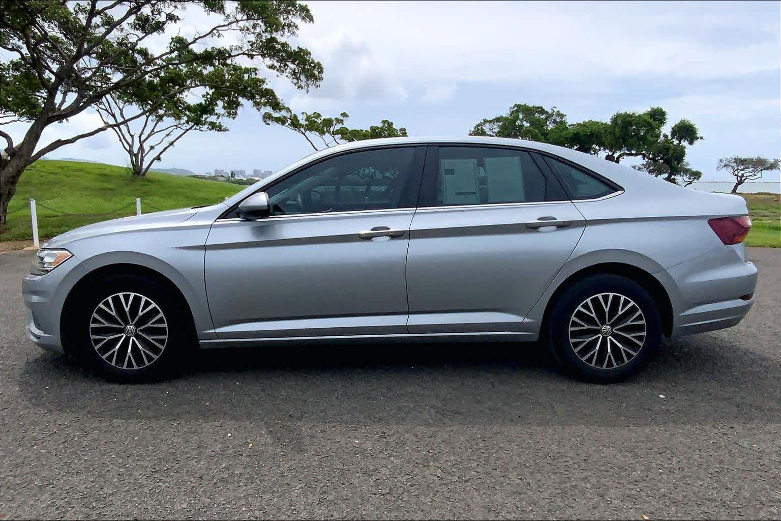 Thumbnail: 2019 Volkswagen Jetta - 3