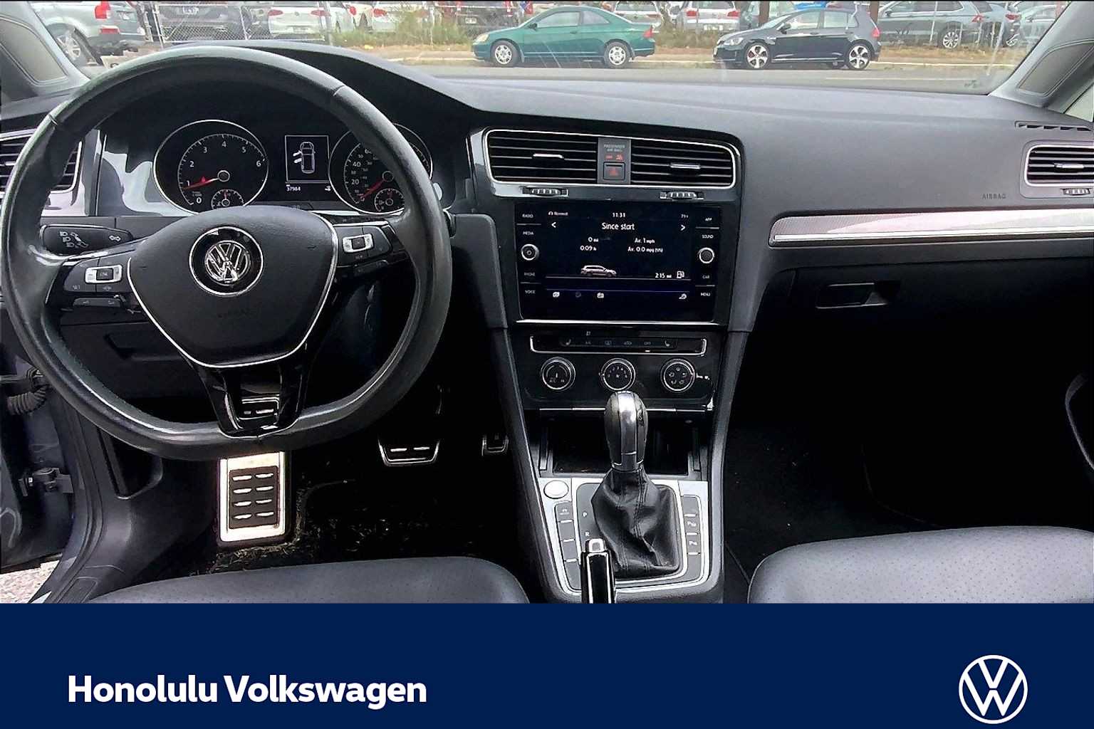 Thumbnail: 2019 Volkswagen Golf - 9