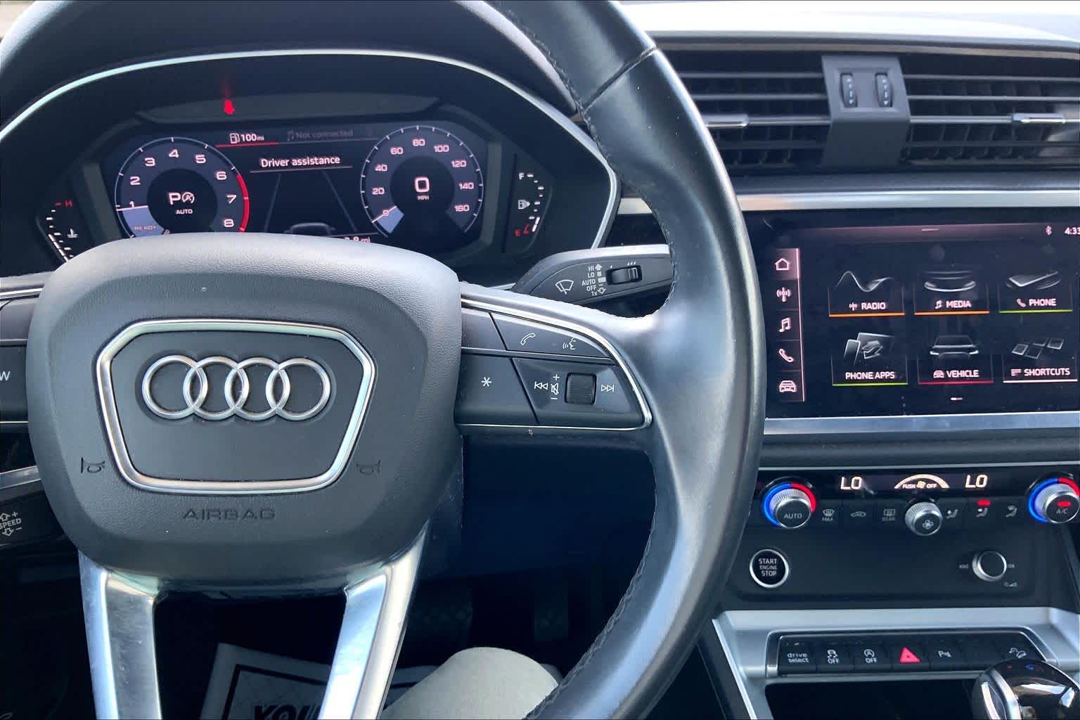 Thumbnail: 2021 Audi Q3 - 25