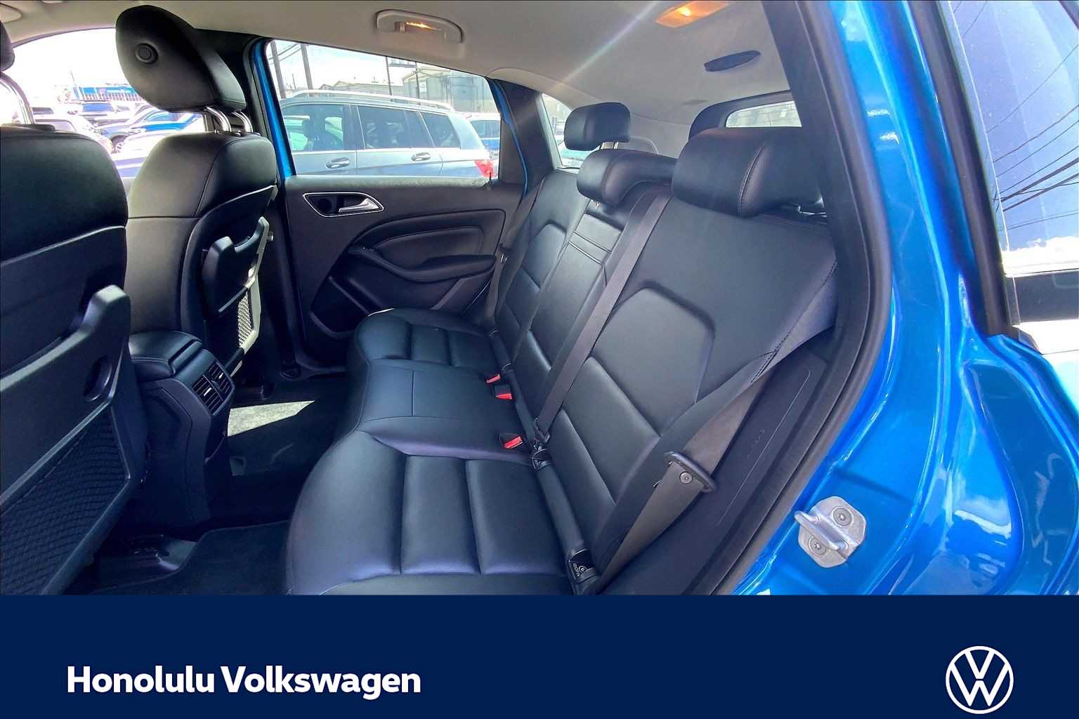 Thumbnail: 2014 Mercedes-Benz B-Class - 28