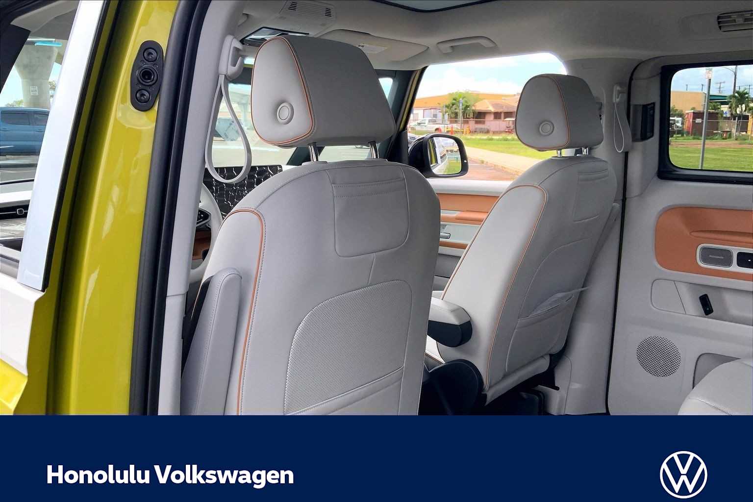Thumbnail: 2025 Volkswagen ID.Buzz - 12