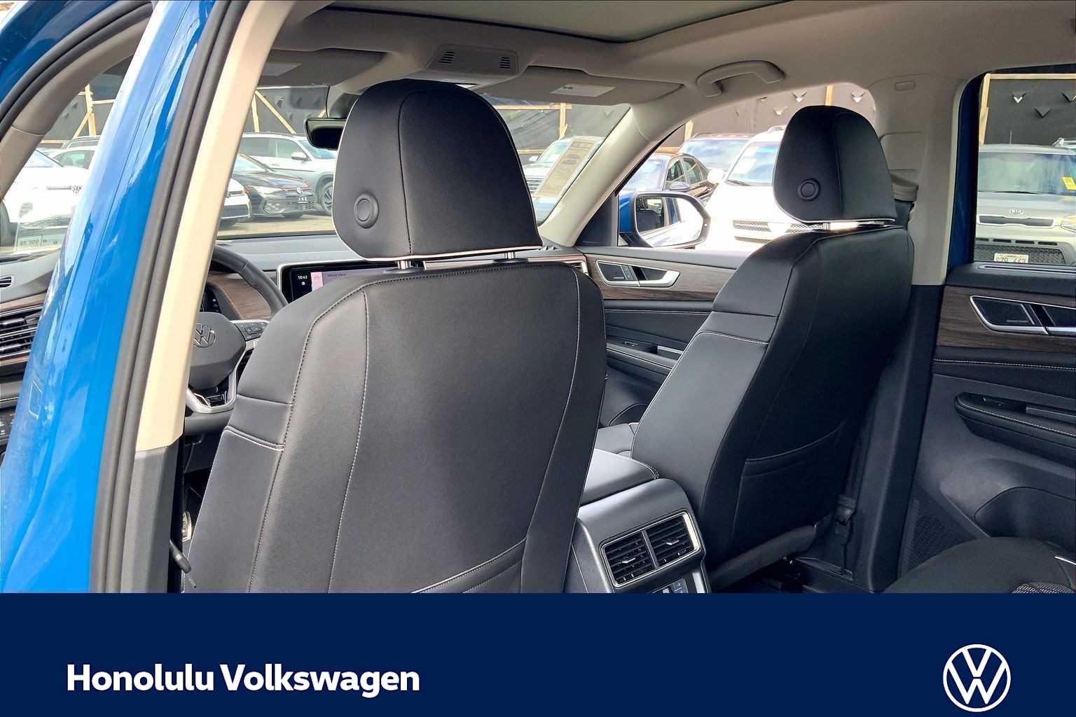 Thumbnail: 2026 Volkswagen Atlas - 12