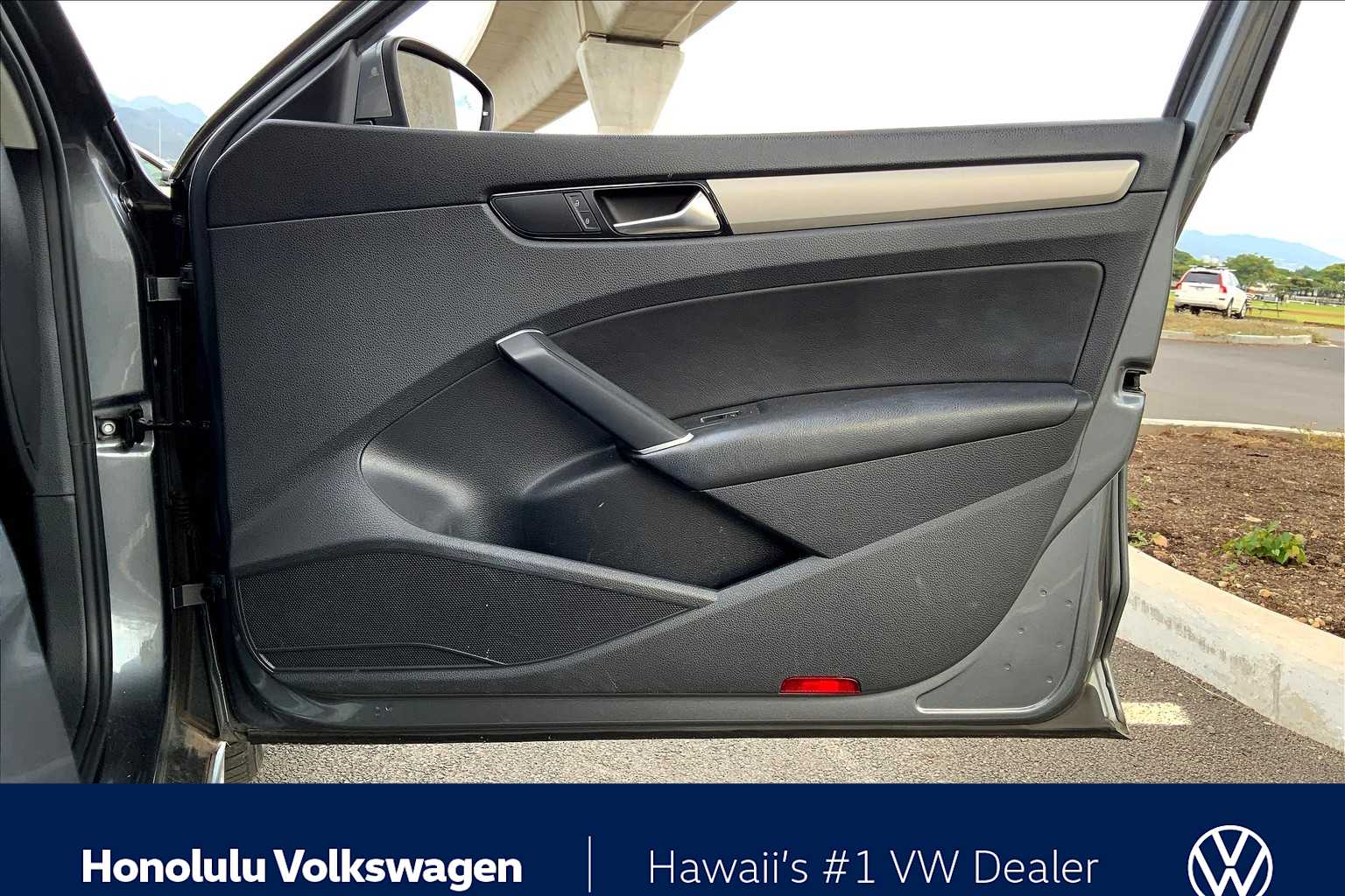 Thumbnail: 2021 Volkswagen Passat - 27