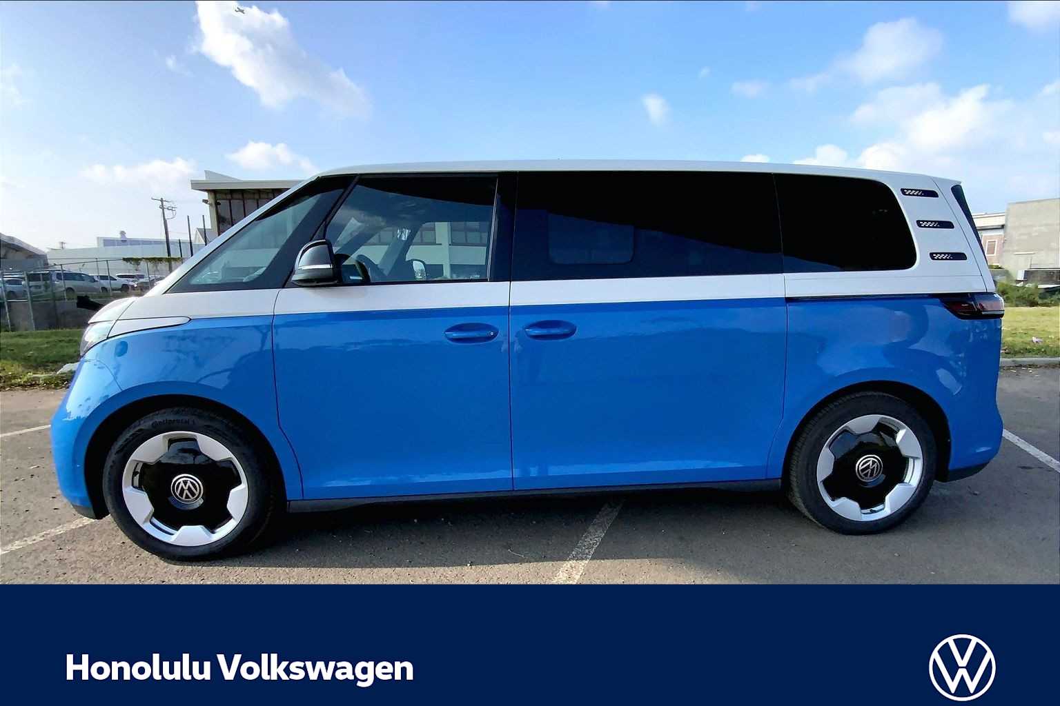 Thumbnail: 2025 Volkswagen ID.Buzz - 3