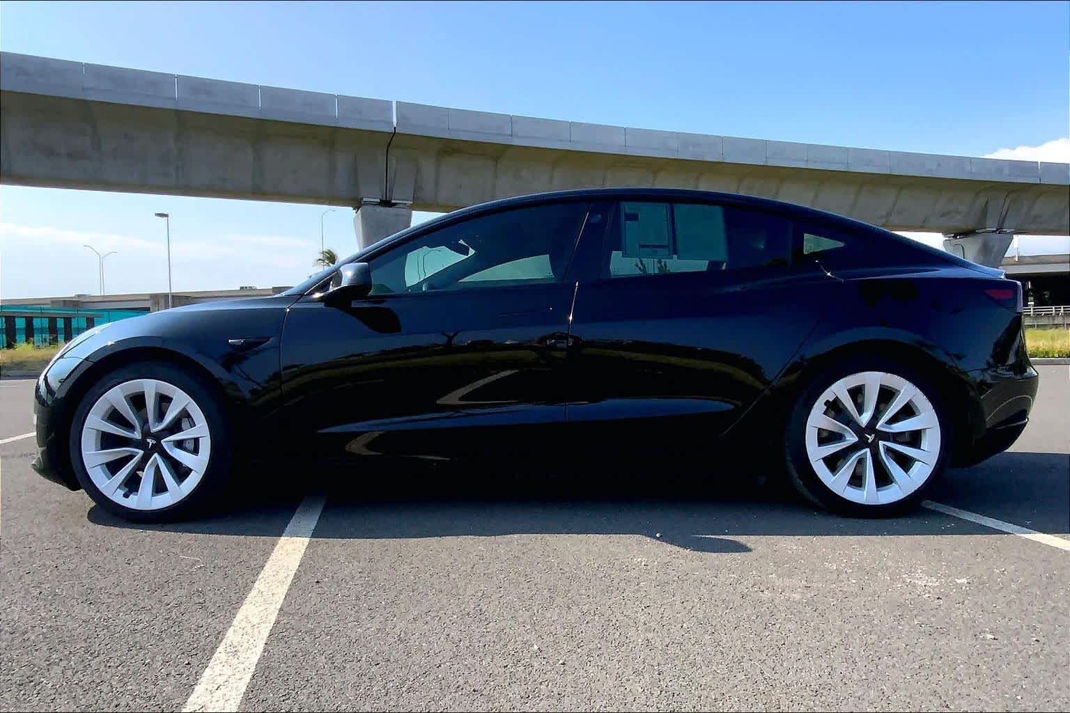 Thumbnail: 2021 Tesla Model 3 - 3