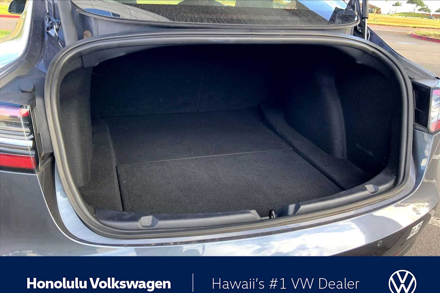 Thumbnail: 2021 Tesla Model 3 - 17