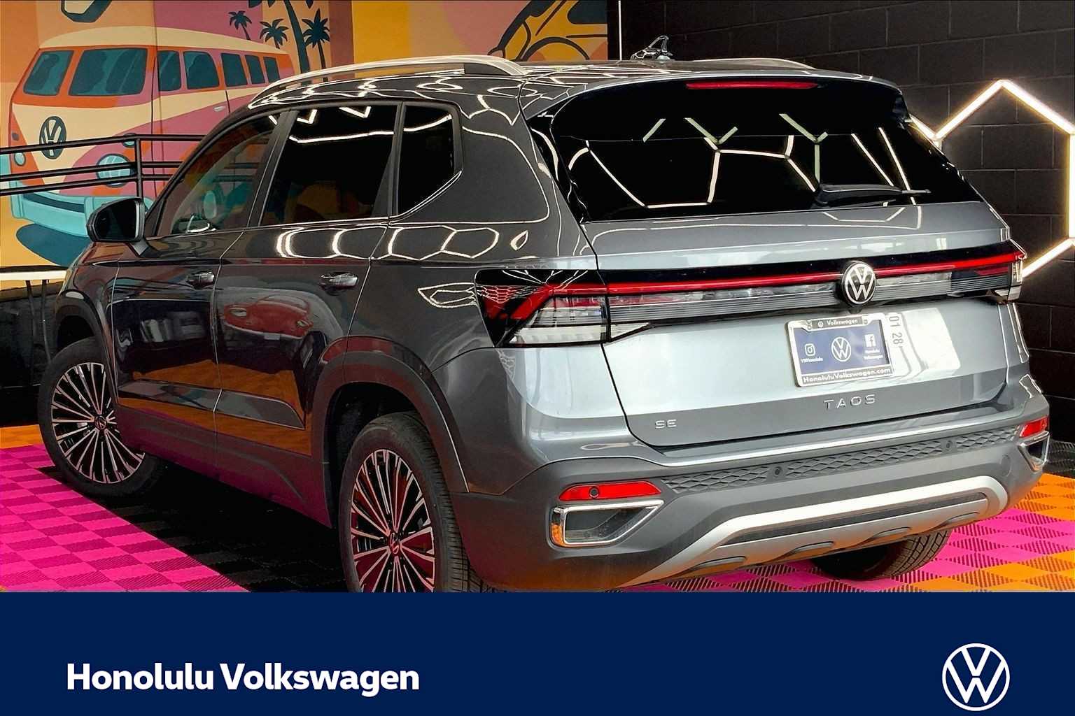 Thumbnail: 2026 Volkswagen Taos - 4