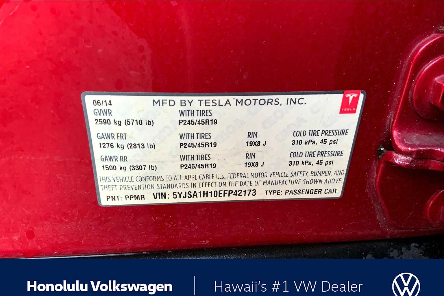 Thumbnail: 2014 Tesla Model S - 19