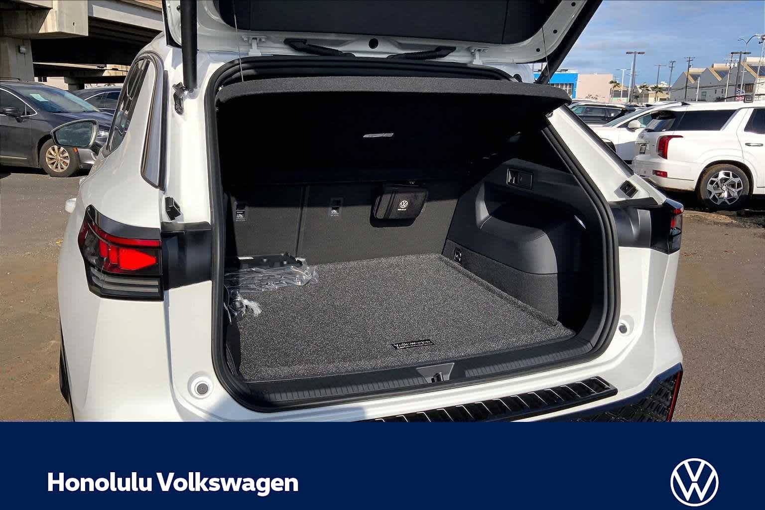 Thumbnail: 2026 Volkswagen Tiguan - 19
