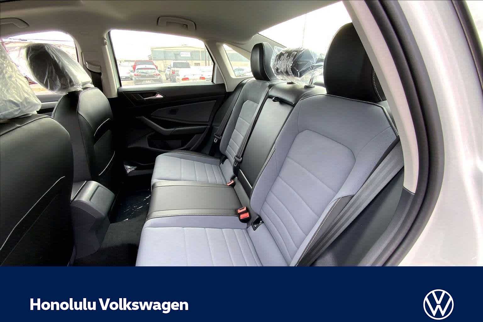 Thumbnail: 2026 Volkswagen Jetta - 13