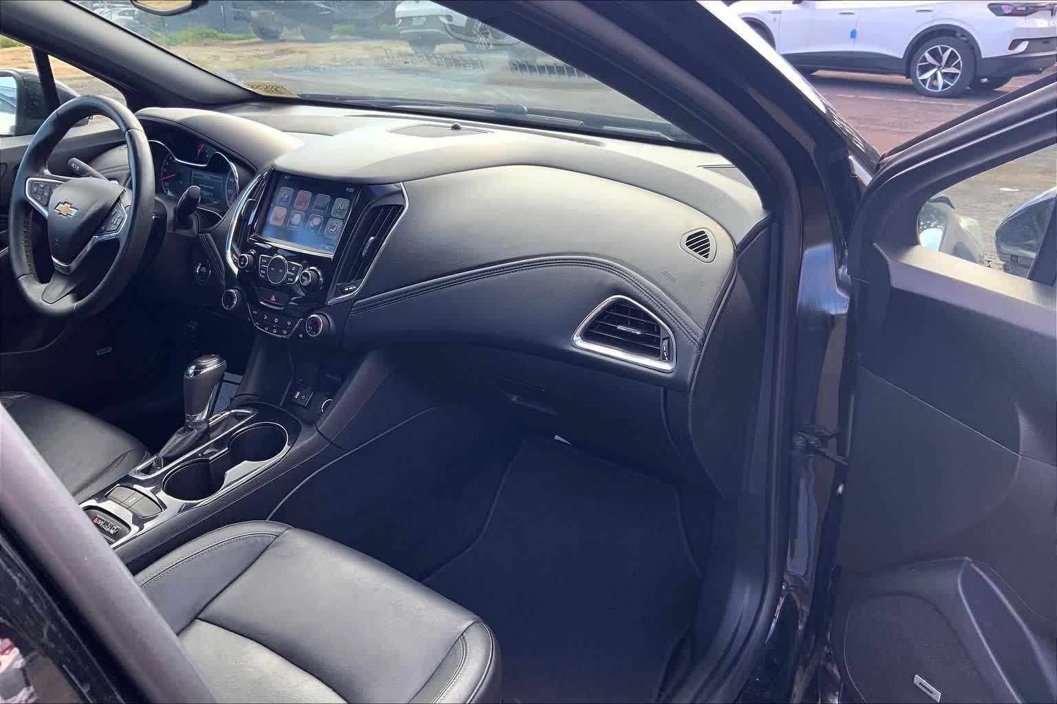 Thumbnail: 2017 Chevrolet Cruze - 22