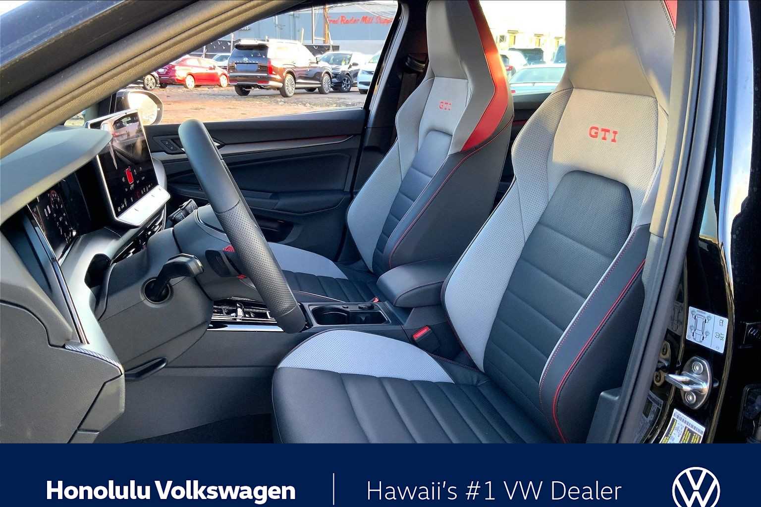 Thumbnail: 2025 Volkswagen Golf - 11