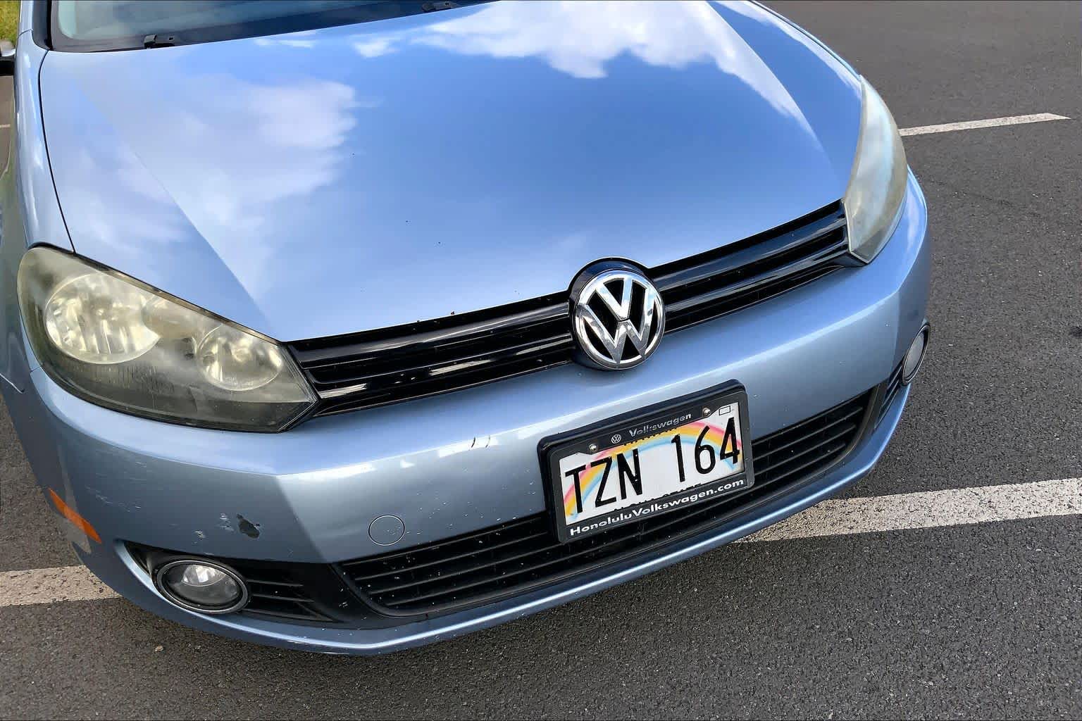 Thumbnail: 2011 Volkswagen Golf - 32
