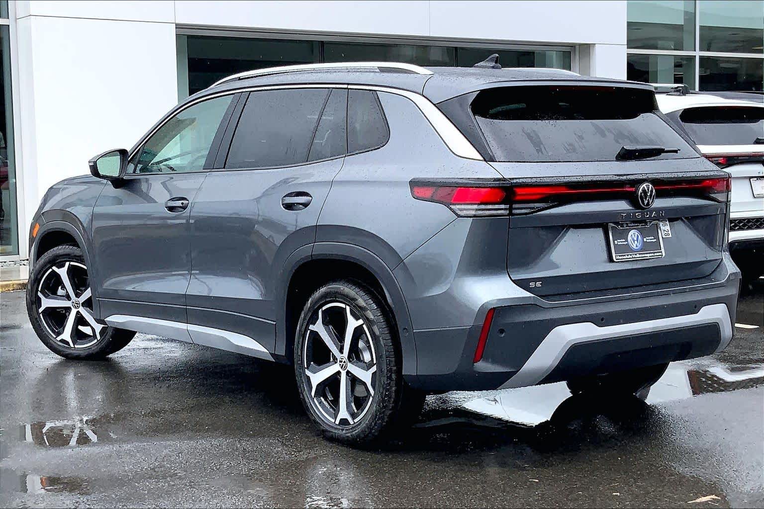Thumbnail: 2026 Volkswagen Tiguan - 4