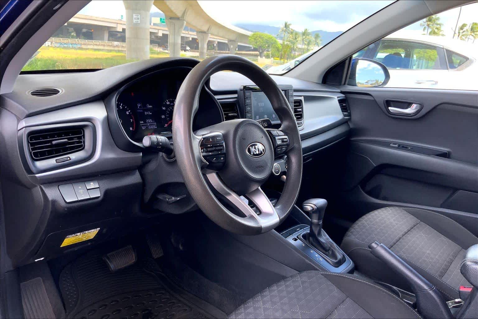 Thumbnail: 2020 Kia Rio - 2